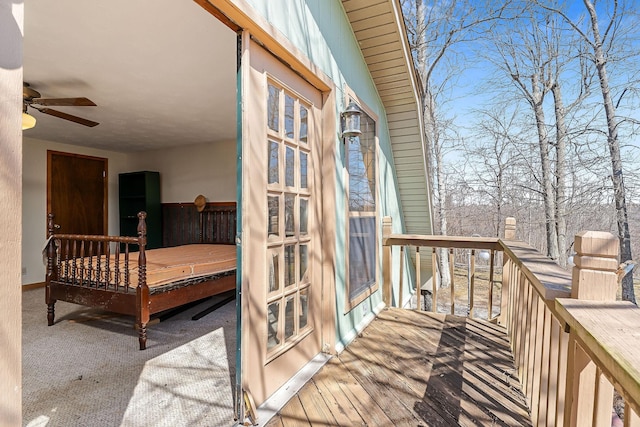 deck with a ceiling fan