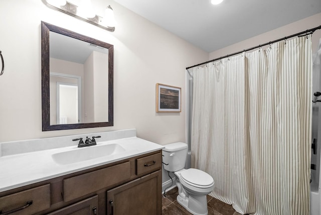 full bath featuring visible vents, toilet, vanity, and a shower with shower curtain