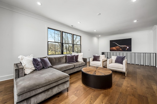 living room with baseboards, visible vents, recessed lighting, ornamental molding, and dark wood-type flooring