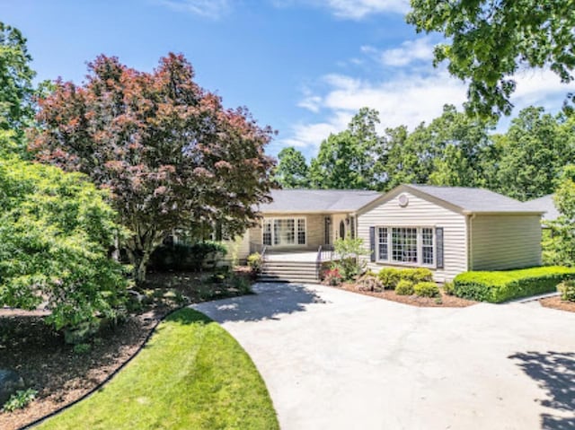 233 Morgan Rd, Crossville, TN 38555 - photo 1
