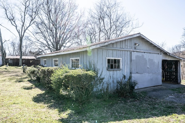 view of property exterior