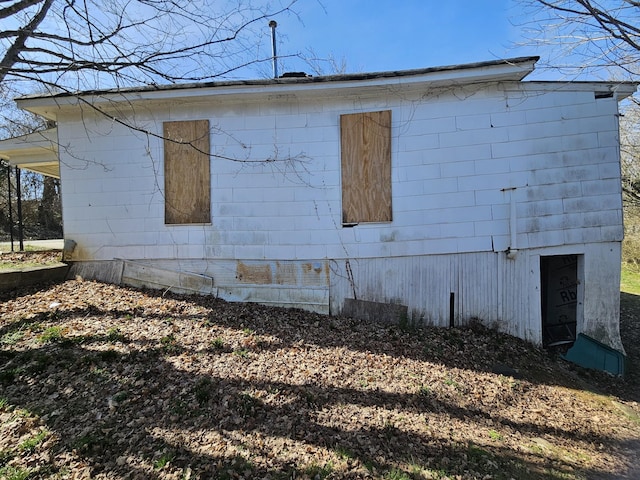 view of property exterior