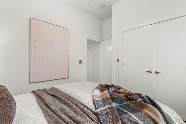 bedroom featuring a closet