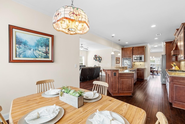 dining space featuring visible vents, recessed lighting, a ceiling fan, and dark wood-style flooring