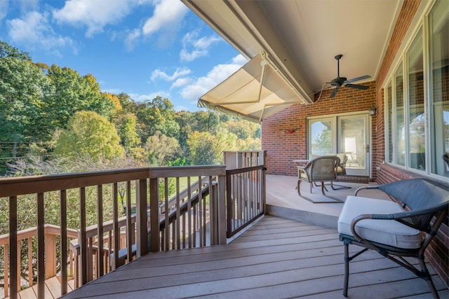 deck with ceiling fan