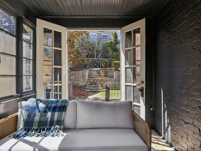 view of sunroom / solarium