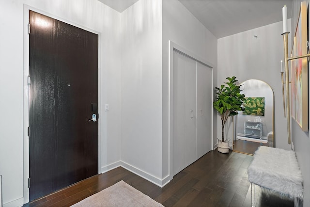 515 Church St Unit 3408, Nashville, TN 37219 - entrance foyer with baseboards and dark wood-style flooring