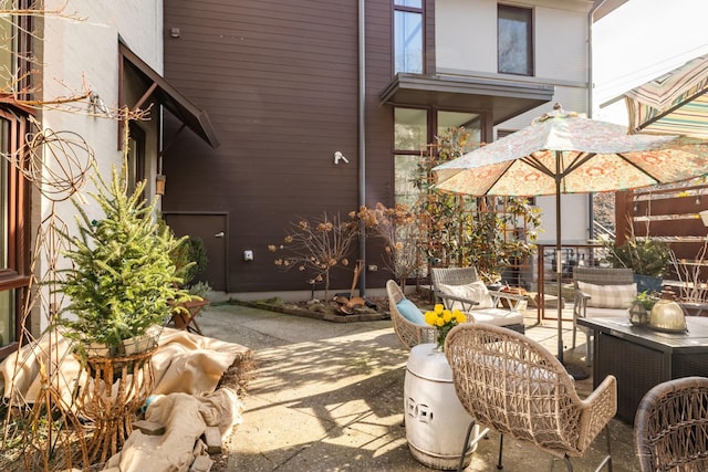 view of patio featuring outdoor lounge area