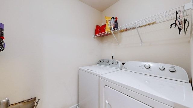 1504 Rockwood Ln, Lebanon, TN 37087 - washroom featuring laundry area and washing machine and dryer