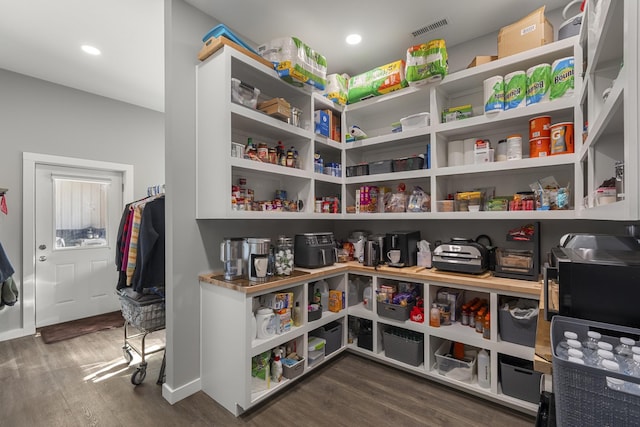 pantry with visible vents