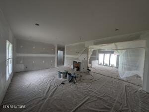 238 Thacker Rd, Grimsley, TN 38565 - view of unfurnished living room