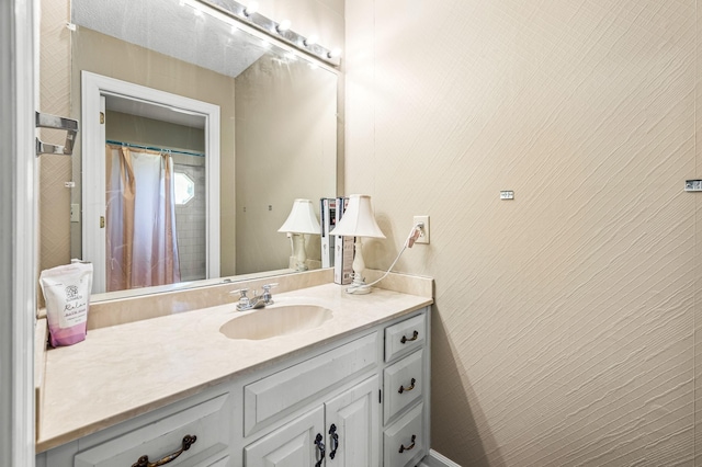 1712 Lake Grassland W, Gallatin, TN 37066 - full bath featuring vanity and curtained shower