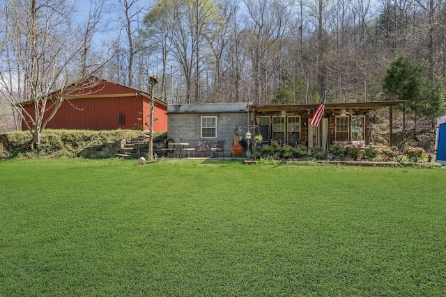 4897 Sulphur Creek Rd, Nashville, TN 37218 - view of yard featuring an outdoor structure