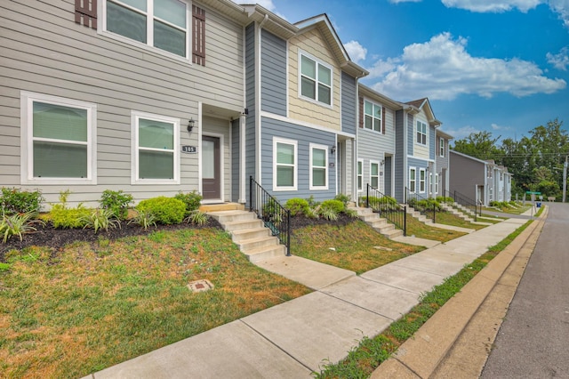 105 David Bolin Dr, La Vergne, TN 37086 - townhome / multi-family property featuring a residential view