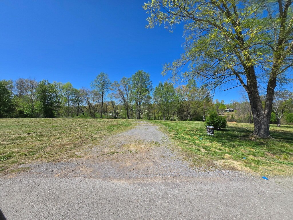 2439 Bethany Rd, Mcminnville, TN 37110 - photo 1