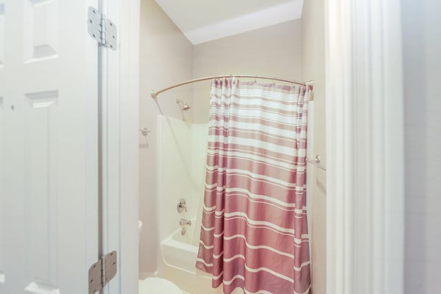 1007 State Blvd, Franklin, TN 37064 - full bathroom with shower / tub combo with curtain and toilet