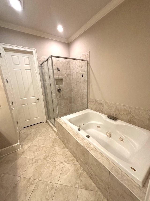1007 State Blvd, Franklin, TN 37064 - full bath featuring a tub with jets, a shower stall, and crown molding