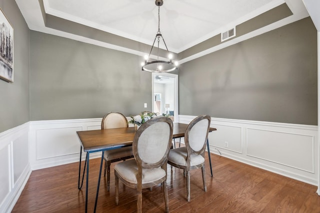 102 Foxborough Sq W, Brentwood, TN 37027 - dining room featuring wainscoting, a notable chandelier, visible vents, and dark wood-style flooring
