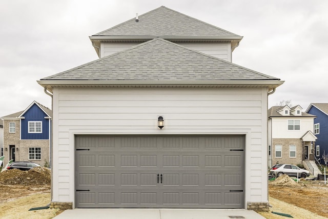 158 Oasis Dr, La Vergne, TN 37086 - garage with concrete driveway