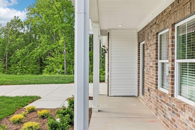708 Brody Ct, Antioch, TN 37013 - view of covered porch