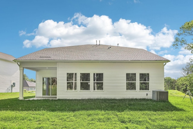 708 Brody Ct, Antioch, TN 37013 - rear view of property featuring a lawn