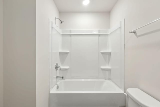 4228 Skyridge Dr, Nashville, TN 37207 - bathroom featuring toilet and shower / washtub combination