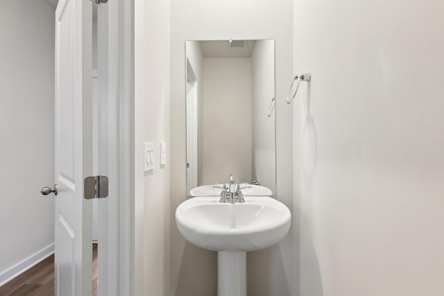 4228 Skyridge Dr, Nashville, TN 37207 - bathroom with wood finished floors and baseboards
