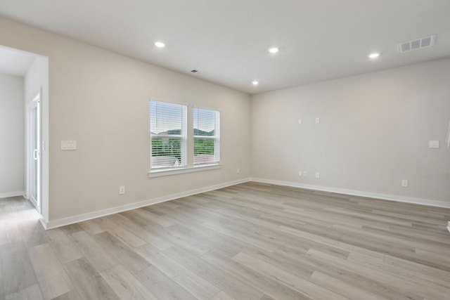 4220 Skyridge Dr, Nashville, TN 37207 - unfurnished room featuring light wood-style floors, recessed lighting, and baseboards