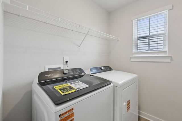 4220 Skyridge Dr, Nashville, TN 37207 - laundry area featuring washer and dryer and baseboards