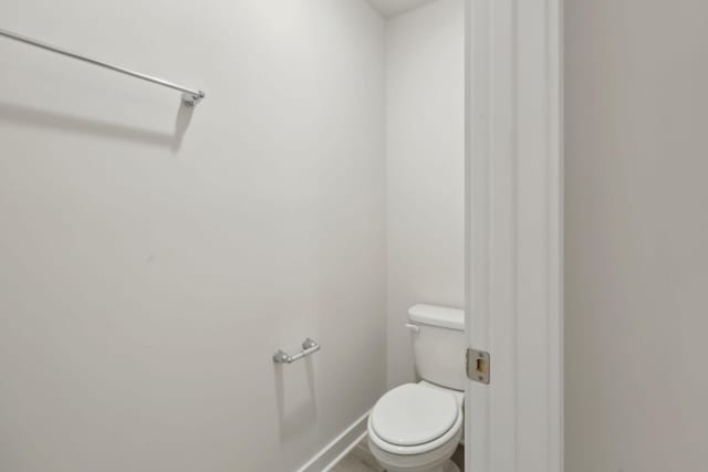 4220 Skyridge Dr, Nashville, TN 37207 - bathroom with toilet