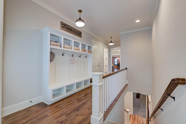 209 Gilchrist S Cir, Nolensville, TN 37135 - mudroom featuring crown molding, wood finished floors, recessed lighting, and baseboards