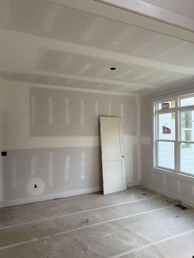1513 Garners Creek Rd, Dickson, TN 37055 - empty room featuring baseboards