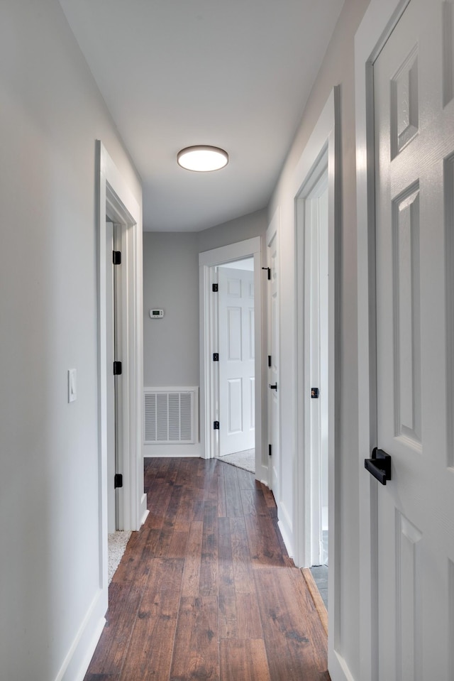 427A Kinhawk Ct, Nashville, TN 37211 - hallway featuring dark wood finished floors, visible vents, and baseboards
