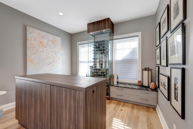 1926 20th Ave S, Nashville, TN 37212 - home office featuring baseboards and light wood-style flooring