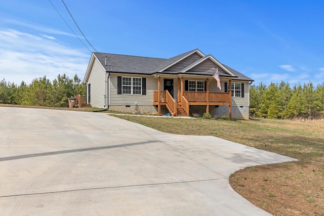 2619 Prospect Rd, Dalton, GA 30721 - view of front of home featuring crawl space, a porch, a front lawn, and roof with shingles