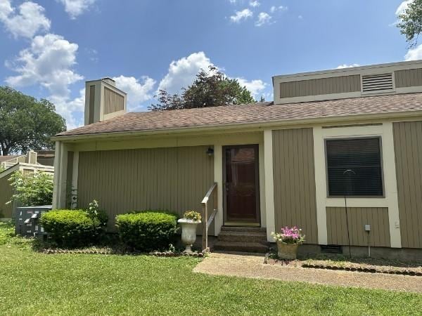 854 Todd Preis Dr, Nashville, TN 37221 - entrance to property with a shingled roof and a yard