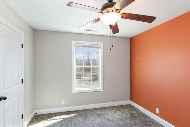 1033 Garner Hills Dr, Clarksville, TN 37042 - unfurnished room featuring visible vents, baseboards, carpet floors, and ceiling fan