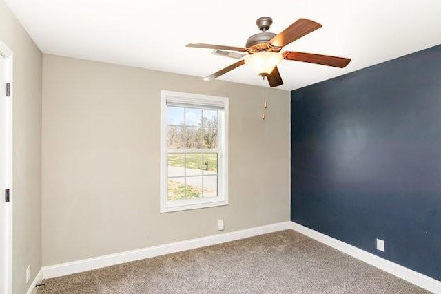 1033 Garner Hills Dr, Clarksville, TN 37042 - unfurnished room featuring baseboards, carpet, and ceiling fan