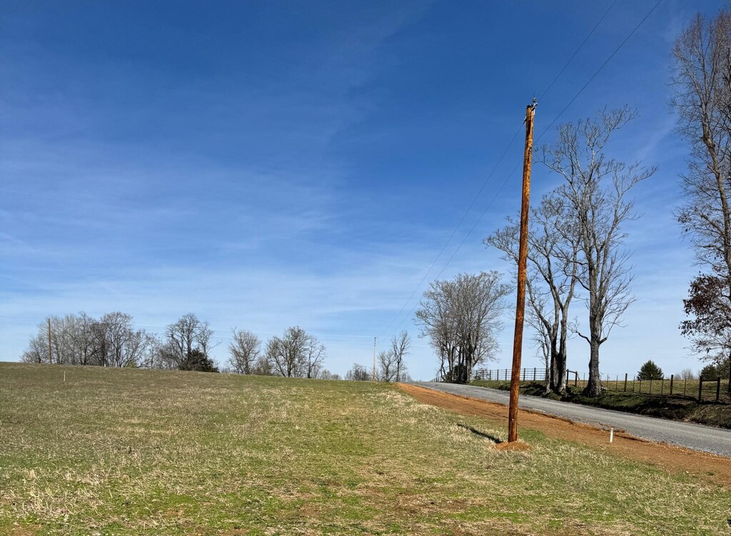 5096 White Springs Ln, Lafayette, TN 37083