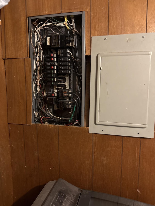 502 S Trenton St, Rutherford, TN 38369 - utilities with electric panel