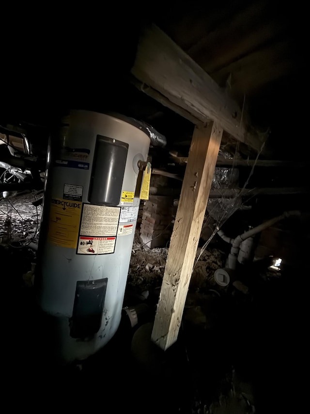502 S Trenton St, Rutherford, TN 38369 - utilities featuring water heater