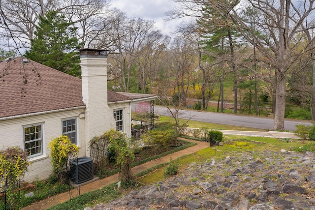 1608 Riverview Rd, Chattanooga, TN 37405 - view of yard with central AC unit