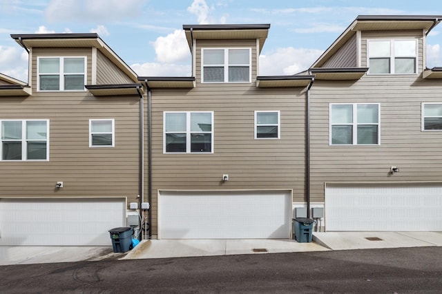 923 Long Train Aly, Antioch, TN 37013 - exterior space featuring an attached garage