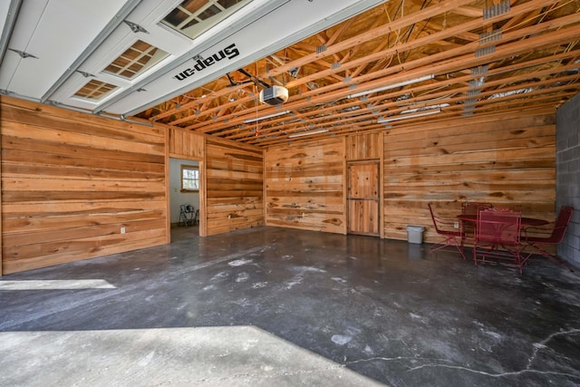 576 Ridgeway Dr, Sugar Tree, TN 38380 - garage featuring a garage door opener