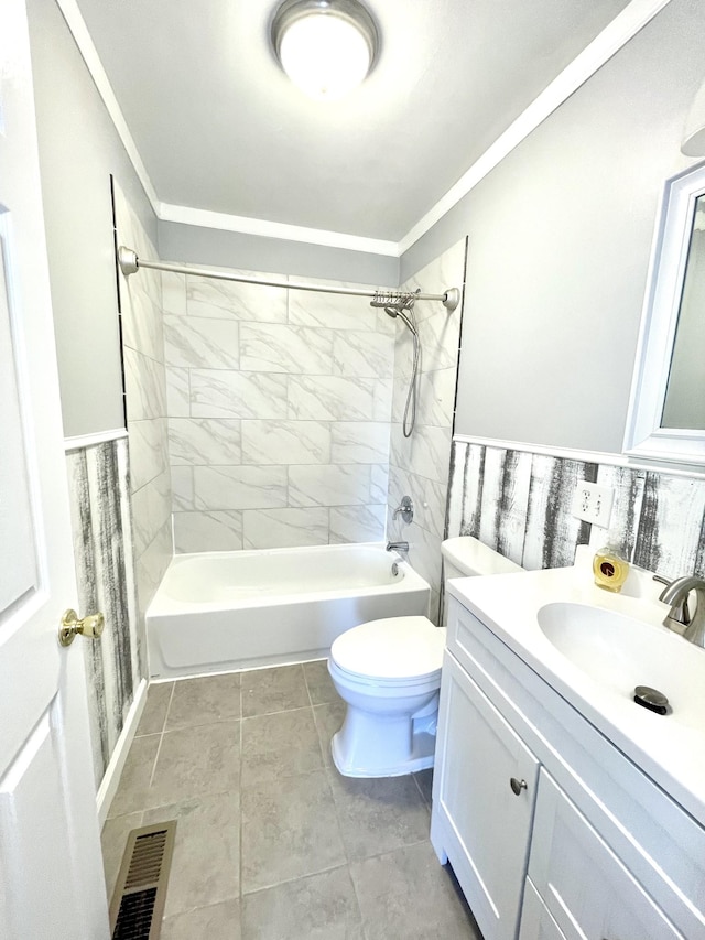 1088 Poole Mill Rd, Crofton, KY 42217 - full bathroom featuring crown molding, toilet, vanity, visible vents, and shower / bath combination
