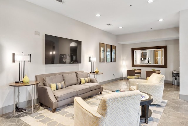 2600 Hillsboro Pike Unit 204, Nashville, TN 37212 - living area featuring baseboards and recessed lighting