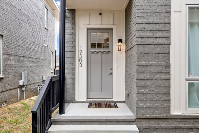 1930D Herman St, Nashville, TN 37208 - entrance to property featuring brick siding and a balcony
