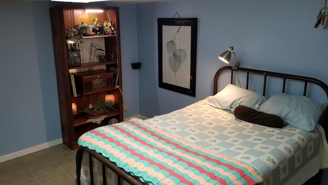 139 Hillcrest Cir, Gordonsville, TN 38563 - bedroom featuring baseboards