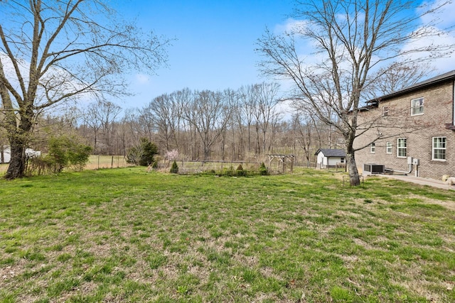 view of yard featuring a patio area