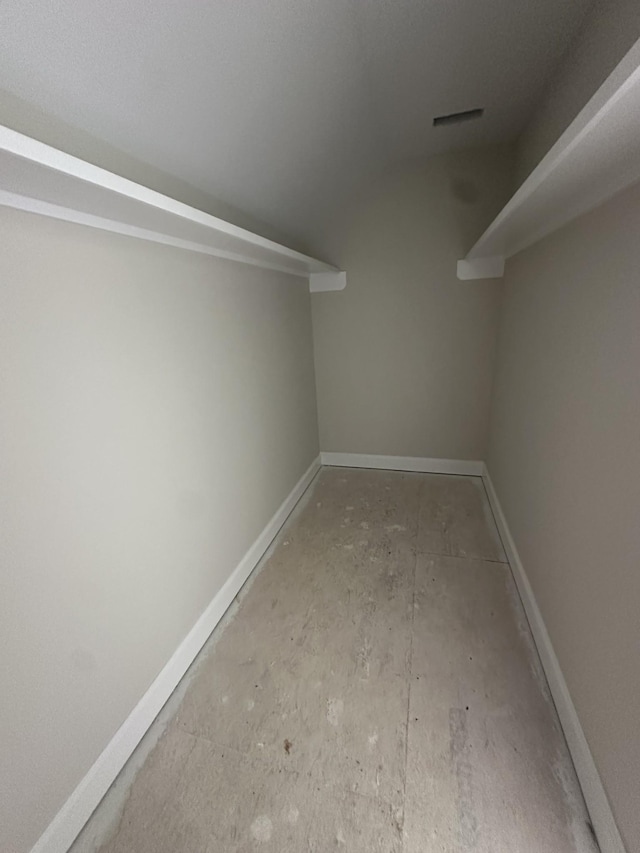 230 Hall Ct, Clarksville, TN 37043 - view of spacious closet